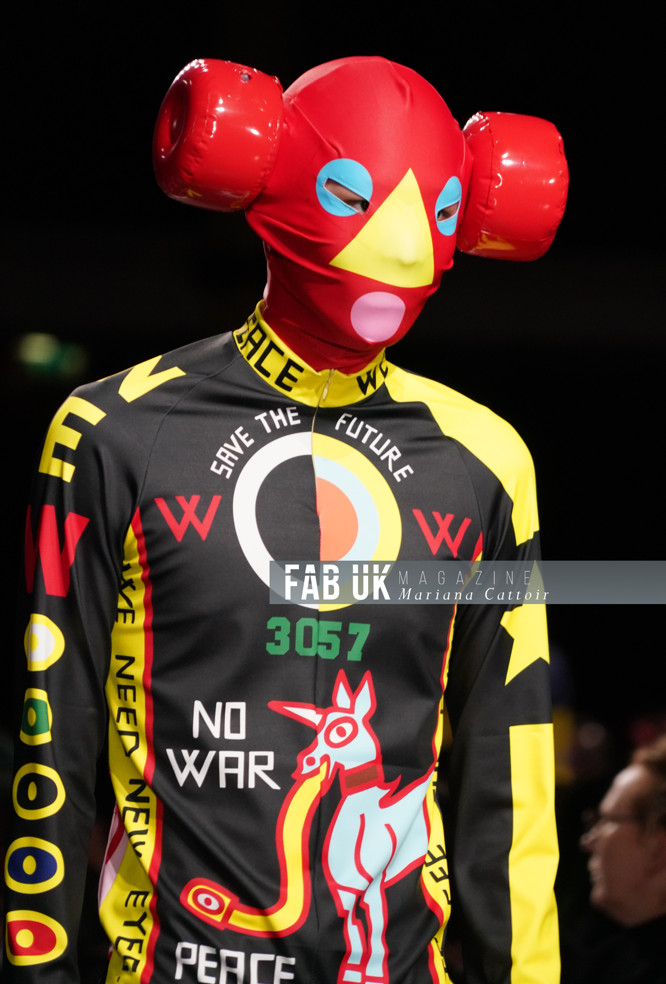 WALTER VAN BEIRENDONCK AW23 SHOW 