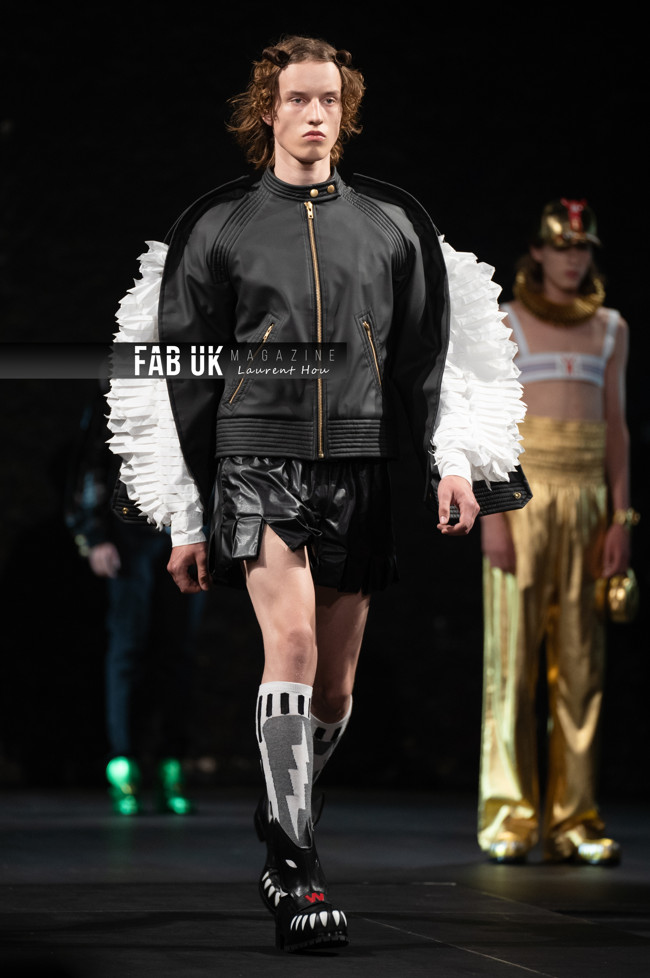 199 Walter Van Beirendonck Runway Paris Fashion Week Menswear F W