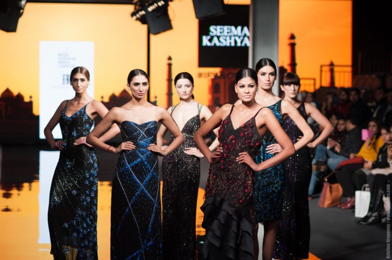 Models In The Front Row Designs By Seema Kashyap (9)