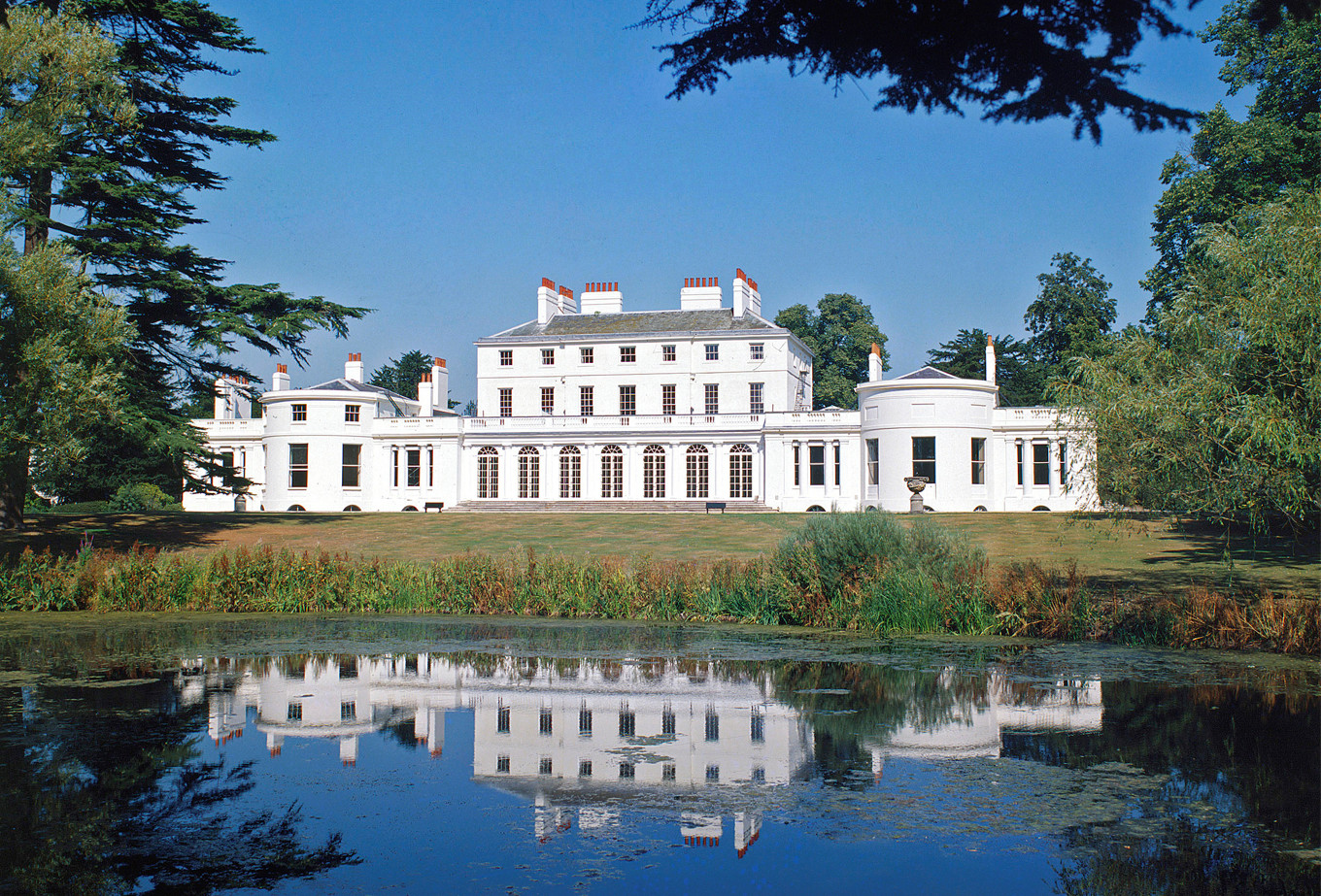 Frogmore house and garden to reopen for charity days this summer (1)