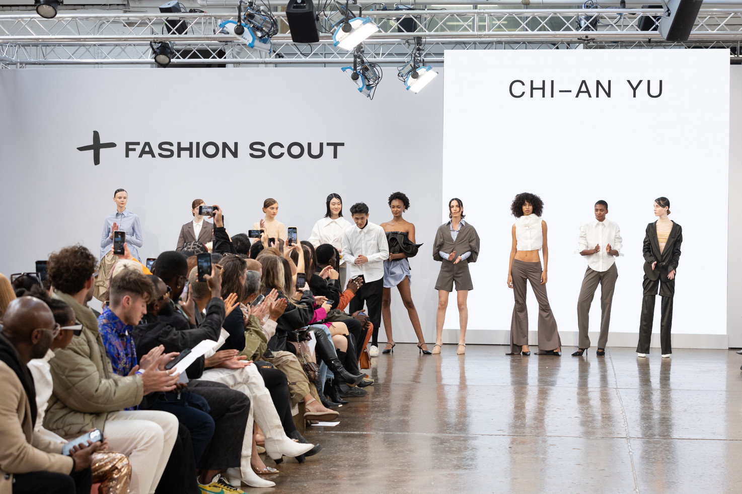 Chi an yu fju talents presents debuts ss23 collection during london fashion week 2022